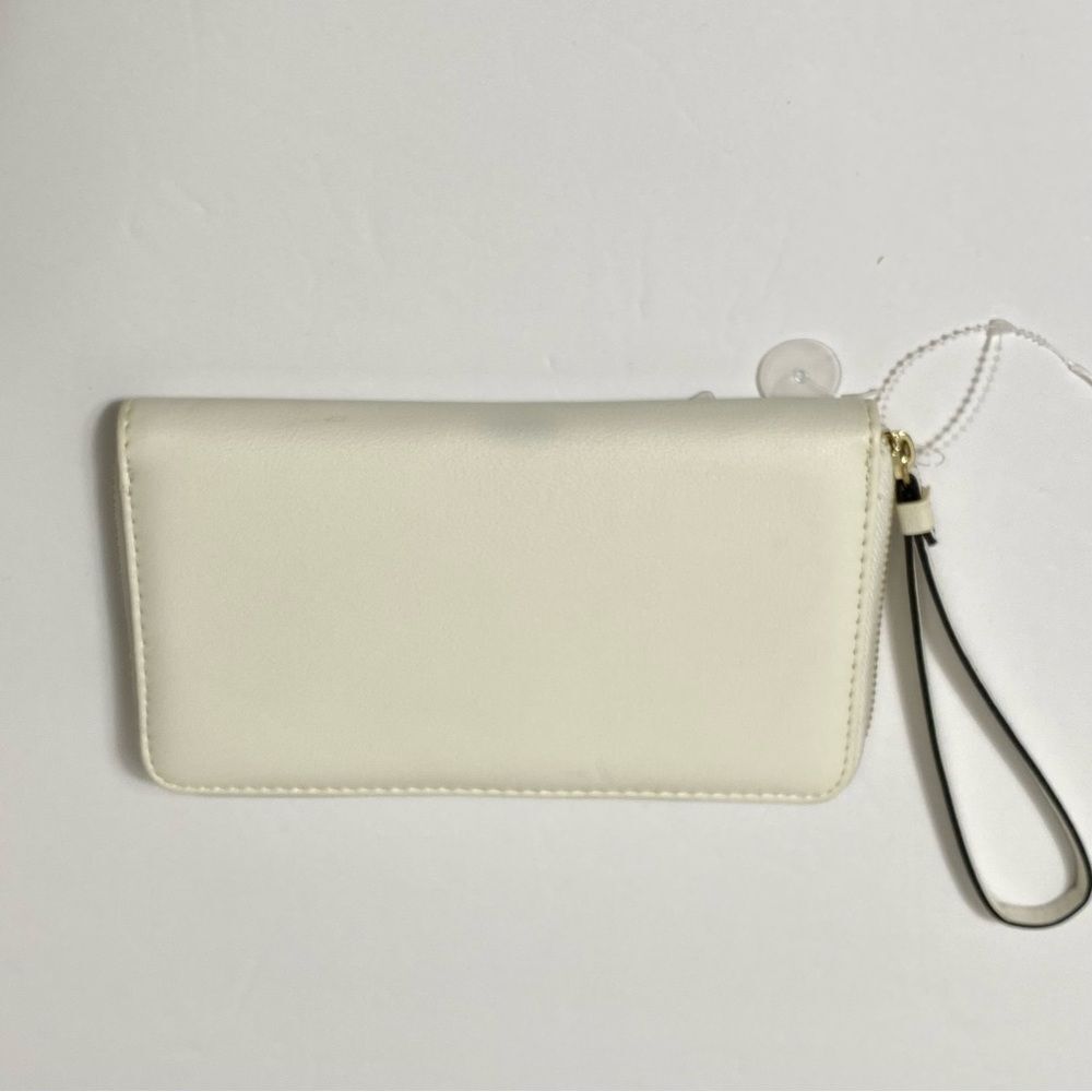 NWOT Time & Tru Women's White Faux Leather Wallet / Wristlet / Clutch - Picture 13 of 13
